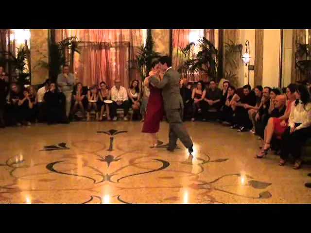 Video thumbnail for Alejandro Beron y Veronica Vasquez @ El Fueye Tango Club Genova