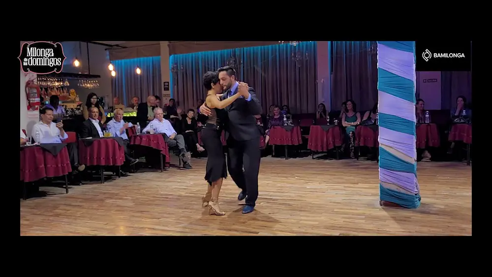 Video thumbnail for Juan Seliman y Natasha Arapé - 15 de Septiembre - Milonga de los domingos 2/2