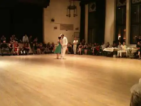 Video thumbnail for Guillermina Quiroga and Junior Cervilla