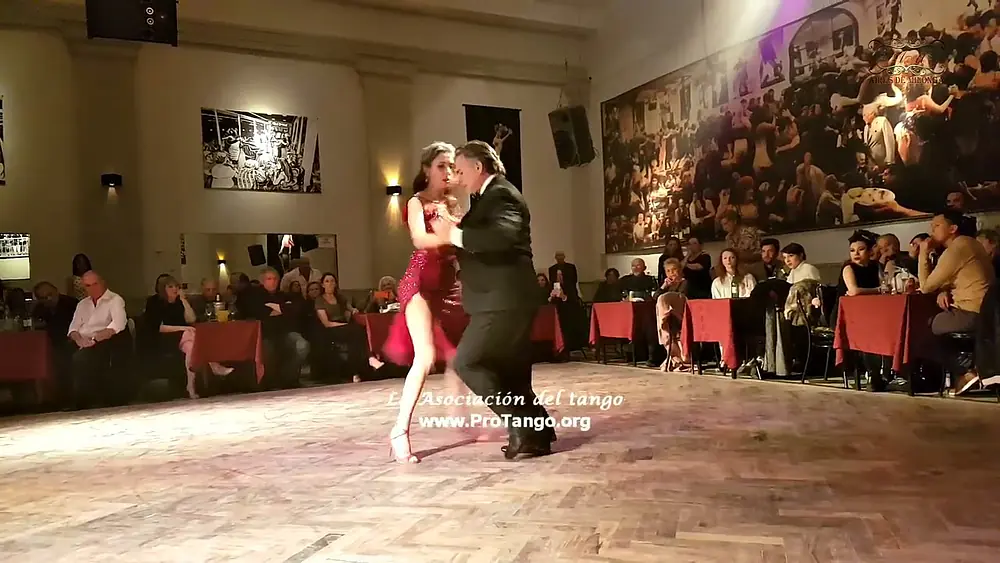 Video thumbnail for Tango en Salón Canning, milonga Parakultural, Natacha Poberaj, Angel Fabian Coria tango