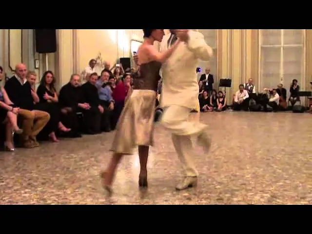 Video thumbnail for Roberto Leiva e Maricel Gomez @ El Fueye Tango Club Genova
