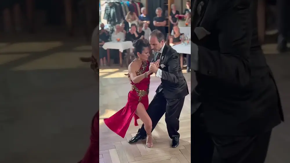 Video thumbnail for Noelia Soldera y Damián Esell improvisan el tango: “ Quiero verte una vez más”