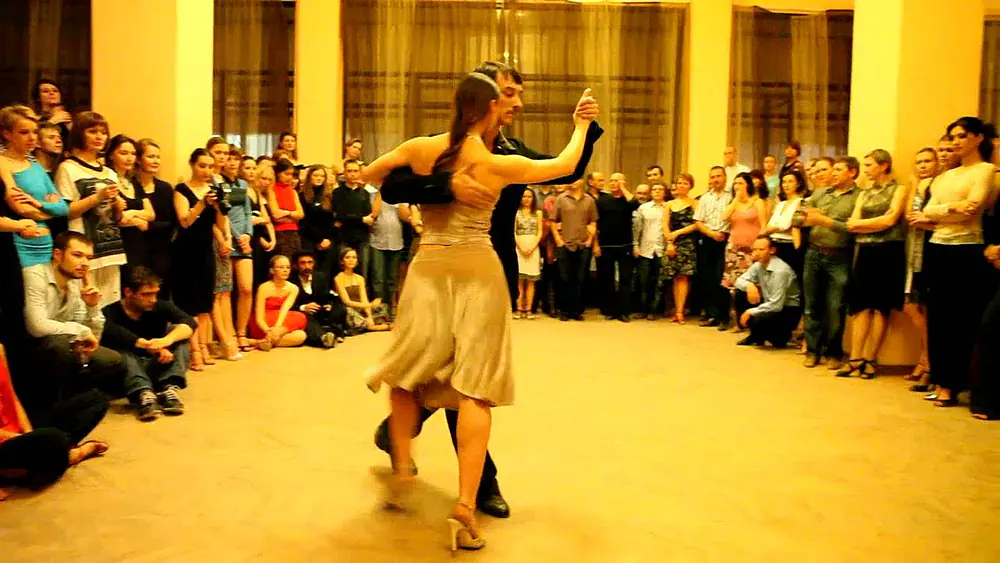 Video thumbnail for Viacheslav Ivanov and Olga Leonova 2011 12 09 Milonga "El Calor" Moscow