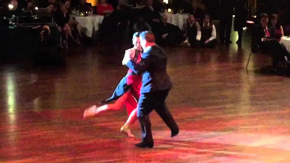 Video thumbnail for Leonel Mendieta y Natalia Hassan 2/4 Tango Milonga