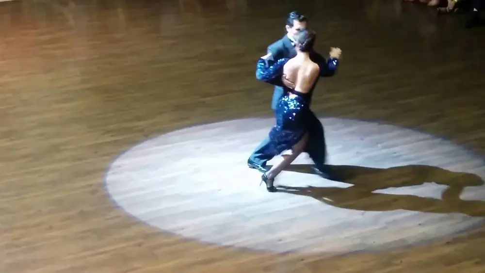 Video thumbnail for Fernando Gracia y Sol Cerquides - Los Mareados - Osvaldo Pugliese (White Nights Tango 2016)