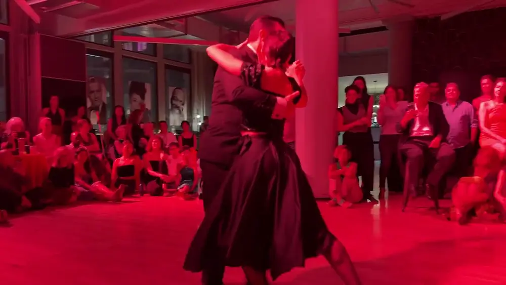 Video thumbnail for Marcos Pereira & Florencia Borgnia at Mala Leche Oct 2024 (2 of 4)