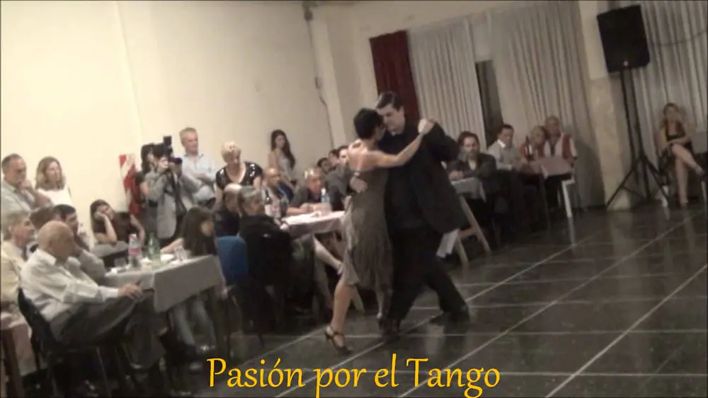Video thumbnail for VALENTINA REY y DAVID LEDESMA Bailando el Tango INDIO MANSO en FLOREAL MILONGA