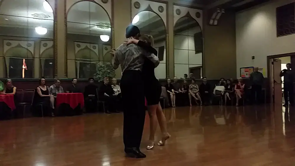 Video thumbnail for Sol Gabis y Agustín Rojas, Milonga Epoca 2018.05.05 tango