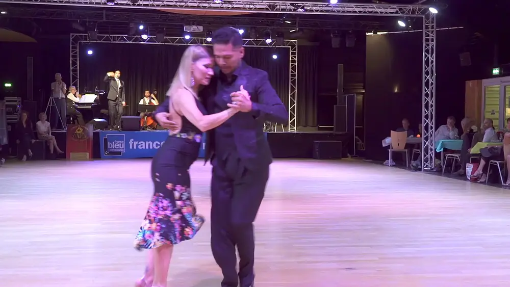 Video thumbnail for 3ème FESTIVAL NORMANDIE     TANGO        Sandra Messina & Ricardo Calvo y Mariana Montes & Sebastian