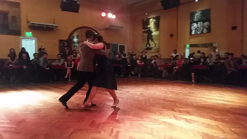 Video thumbnail for Fernando Sanchez y Ariadna Naveira en Soho Tango - Cuatro Palabras