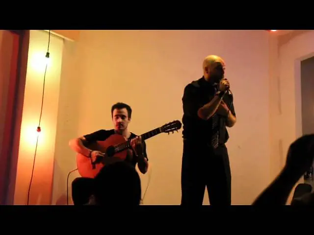 Video thumbnail for "FAROLITO DE PAPEL"  CUCUZA CASTIELLO Y MOSCATO LUNA EN FLOREAL