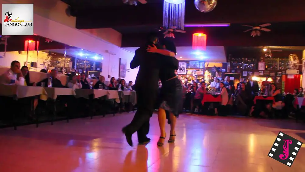Video thumbnail for CLARISA ARAGON Y JONATHAN SAAVEDRA en el Tango Club 01