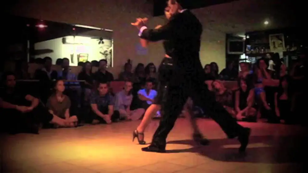 Video thumbnail for Cecilia Capello & Diego Amorin en Milonga 10 (1)