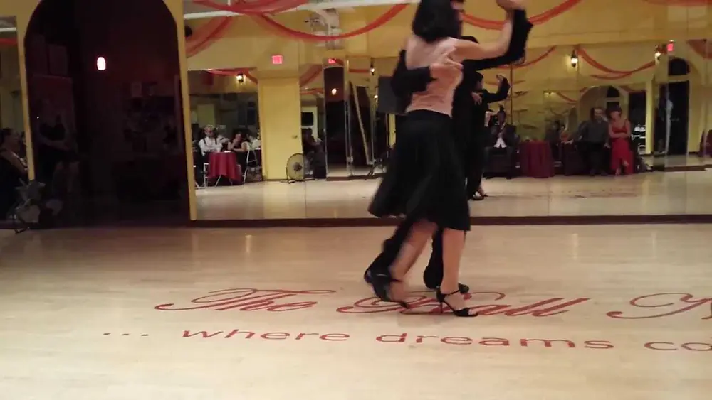 Video thumbnail for Argentine Tango: Eva Garlez and Pablo Rodriguez - Ella Es Así
