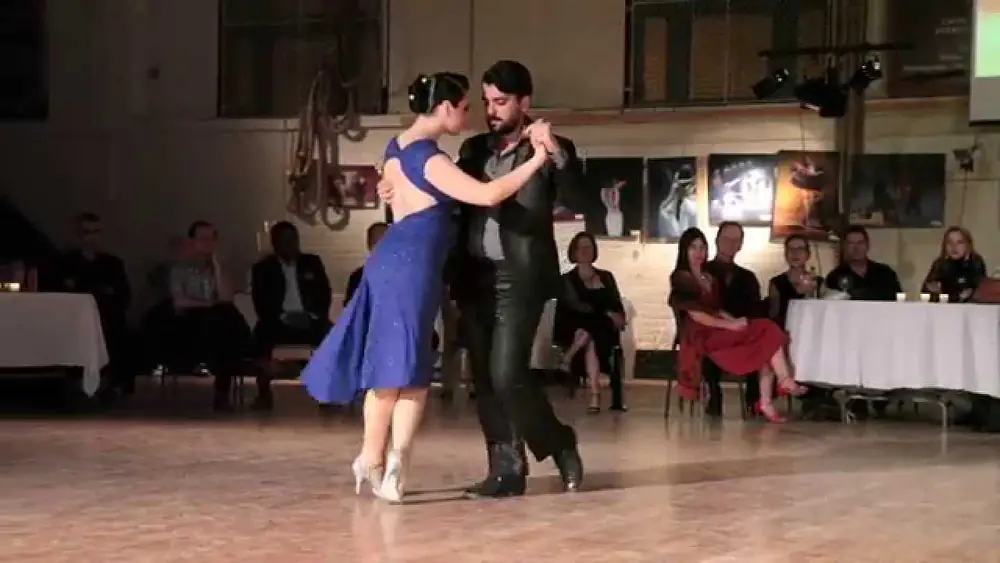 Video thumbnail for Fernando Sanchez et Ariadna Naveira "Cuento Azul" (tango) 1de4