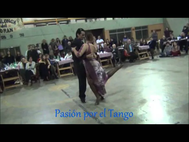 Video thumbnail for JOHANA COPES y JULIO ALTEZ Bailando el Tango MALA JUNTA en la MILONGA DEL MORAN