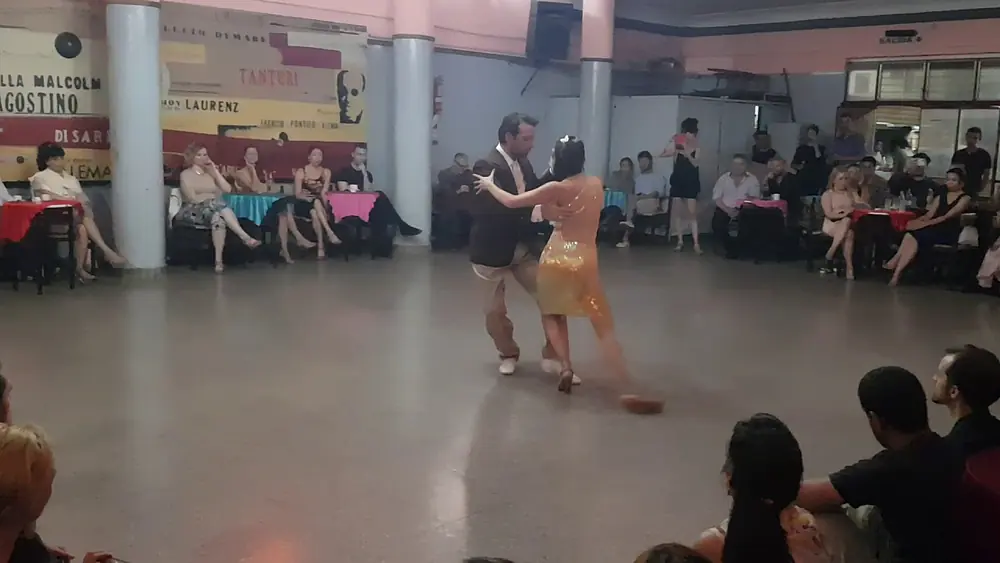 Video thumbnail for Pablo Inza & Sofia Saborido - Villa Malcolm - Viva la Pepa 1/4