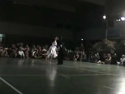 Video thumbnail for Leo Calvelli y Eugenia Usandivaras