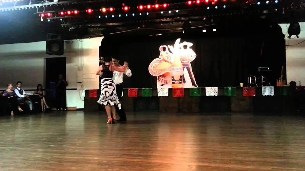 Video thumbnail for Brian Nguyen and Virgina Pandolfi - El Olivo