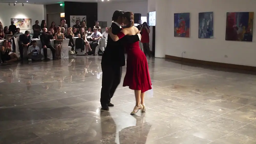 Video thumbnail for Alejandra Armenti &  Daniel Juarez  -  Esta noche de luna /DISARLI