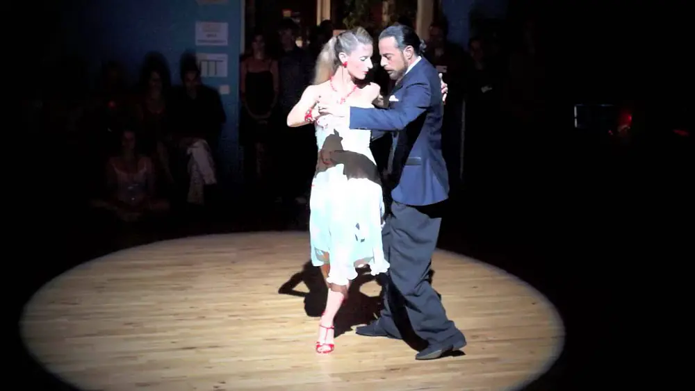 Video thumbnail for Gisela Passi & Rodrigo Rufino - Limouzi Tango Festival 2015 - Tango A Vivre Limoges