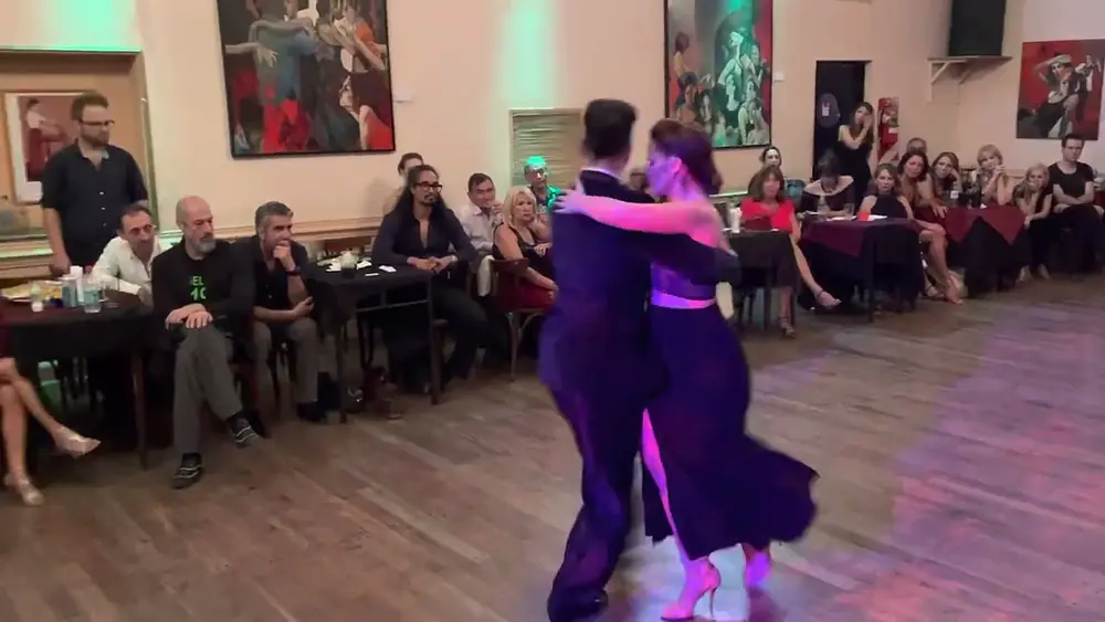 Video thumbnail for Suyay Quiroga y Jonny Carvajal @ Viva La Pepa Milonga 1/22/23 #1