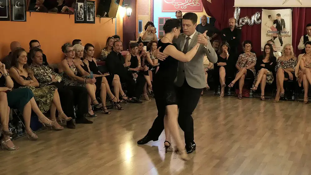 Video thumbnail for Claudio Forte e Barbara Carpino - Mensaje