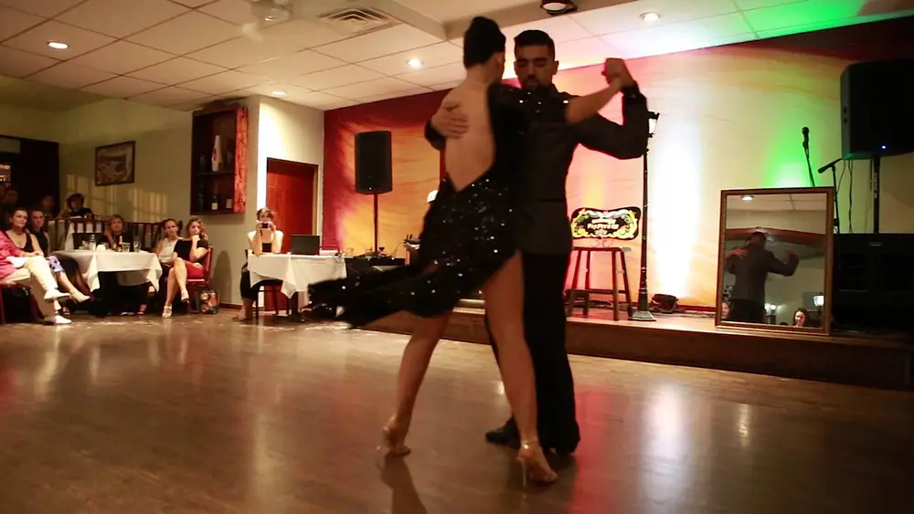 Video thumbnail for Fernando Carrasco + Jimena Hoeffner, Tormenta, Di Sarli