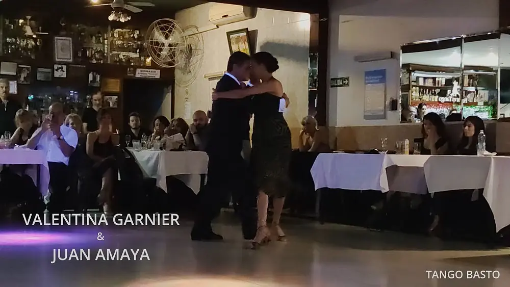 Video thumbnail for Valentina Garnier & Juan Amaya - 1-2 - 2021.12.18 - Si Sos Brujo Milonga