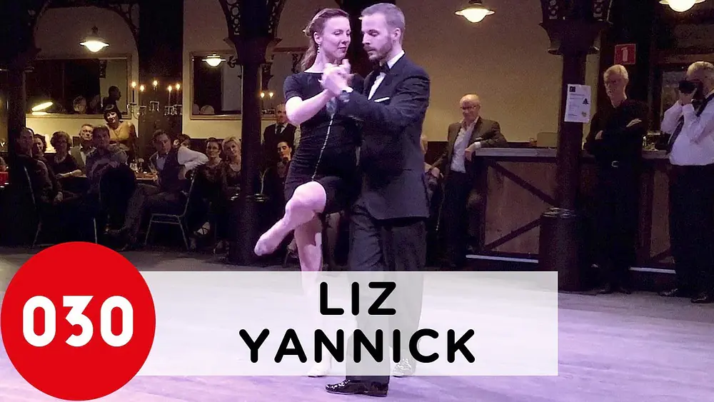 Video thumbnail for Liz and Yannick Vanhove – En el rosal #LizandYannick