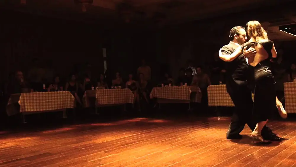Video thumbnail for 探戈表演Fernando Galera & Silvina Valz_GrandMilonga 1