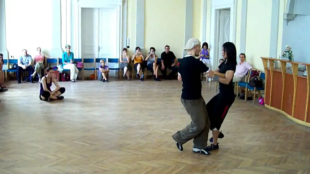 Video thumbnail for Step Over Colgadas (2 of 5). Cristina & Homer Ladas class summary.