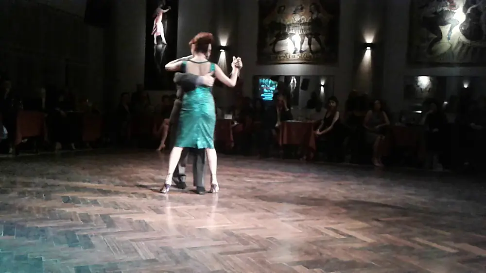 Video thumbnail for Bailaron Silvana Anfossi & Horacio Julián Prestamo, en la milonga Canning. Part.2 - 02/06/17