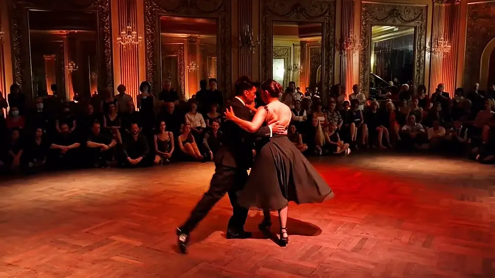 Video thumbnail for Sebastian Achaval e Roxana Soarez no 15° Festival de Tango do Porto em 23/04/22.