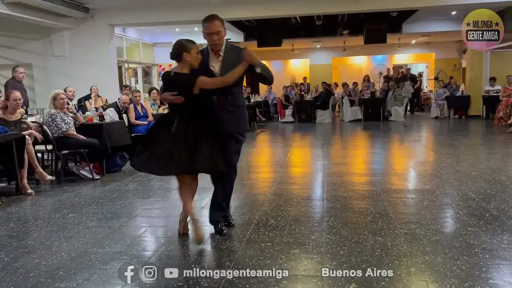 Video thumbnail for Alvaro Salas y Julieta Cappiello  - Milonga Gente Amiga - 07/ENE/2023 (2/3)