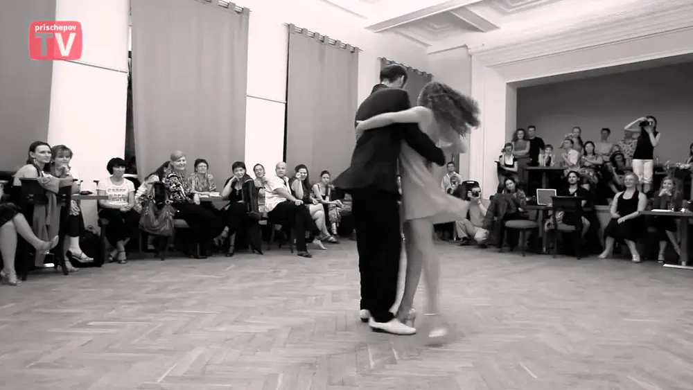 Video thumbnail for Juan Capriotti & Graciana Romeo, White Tango Festival 2010, Russia, Moscow (4)