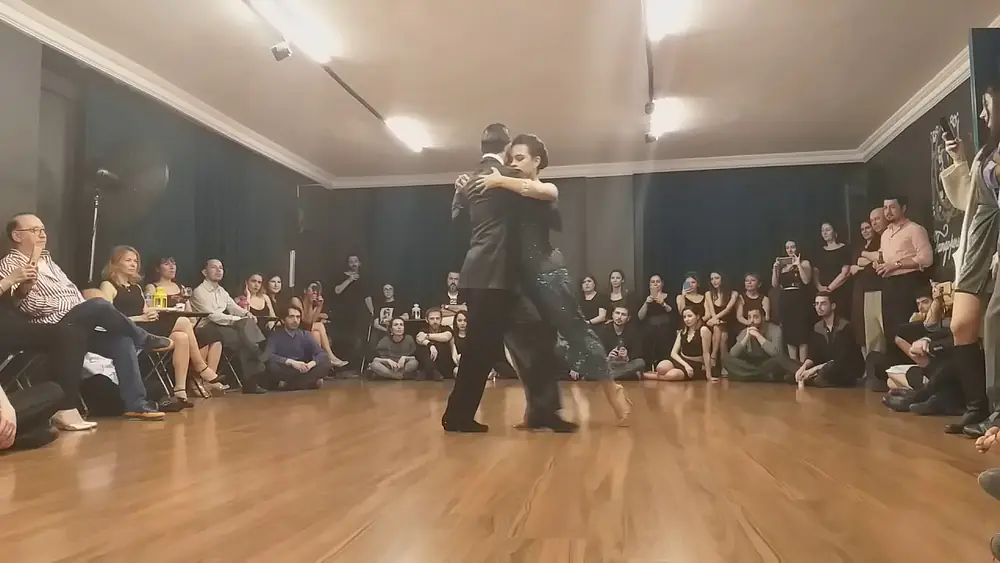 Video thumbnail for Juan David L Vargas & Paulina Mejía - Milongaperest -1