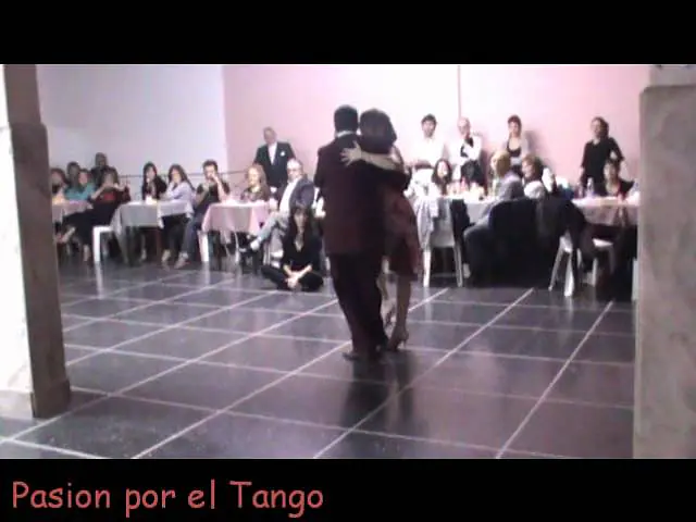 Video thumbnail for PAOLA TACCHETTI Y ERNESTO CANDAL  EN FLOREAL MILONGA