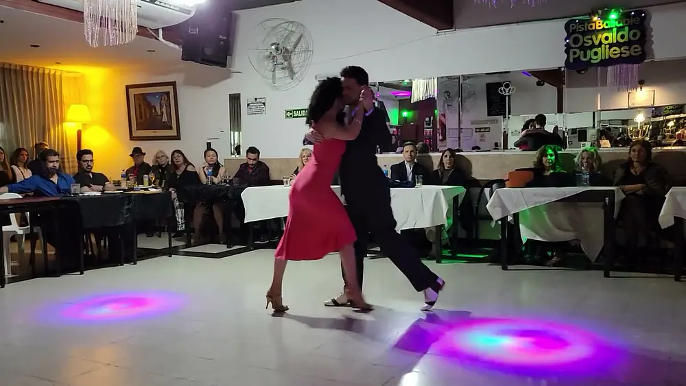 Video thumbnail for Angela Melendez - performance at si sos brujo milonga on August 27, 2022