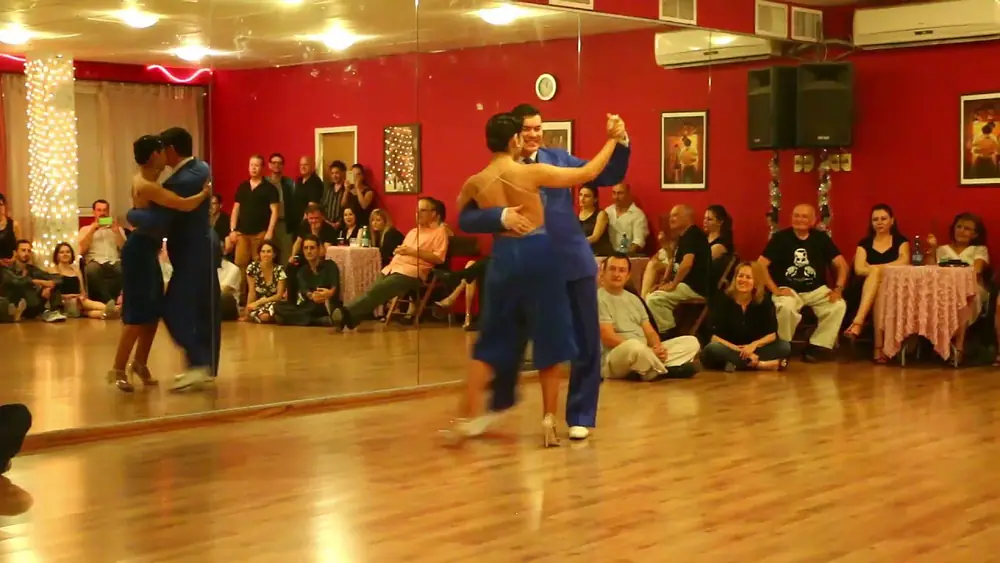 Video thumbnail for Alejandro Barrientos & Rosalia Gasso -  Esta noche de luna-  (1/4) - Passover Milonga - 30/04/2016