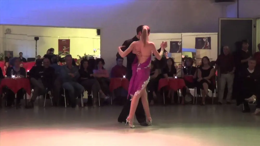 Video thumbnail for Andrea Vighi e Chiara Benati - Improvvisazione di Tango Argentino