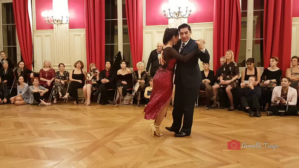 Video thumbnail for Facundo Arnedo y Ana Barros ❤ Mairie du 16 - Paris - Soirée Championnats de France de Tango  2018