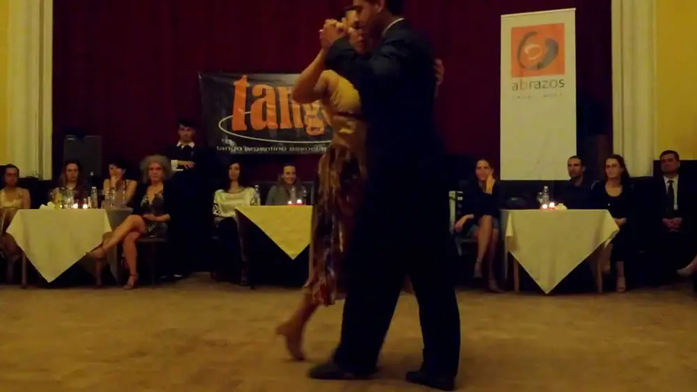 Video thumbnail for Facundo de la Cruz y Paola Sanz en Sofia, Bulgaria 2/4