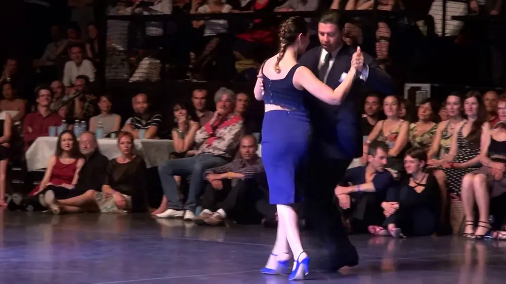 Video thumbnail for Claudio FORTE and Barbara CARPINO @ Bordeaux Cite Tango Festival 2016 2/4