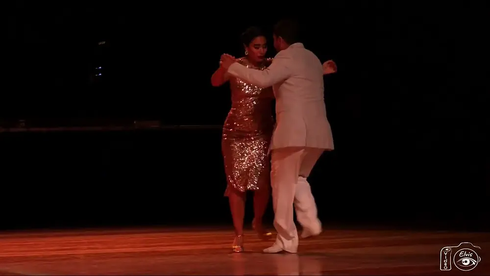 Video thumbnail for Tarbes en Tango2022 / Soirée des Maestros / Corina Herrera & Octavio Fernandez "2".