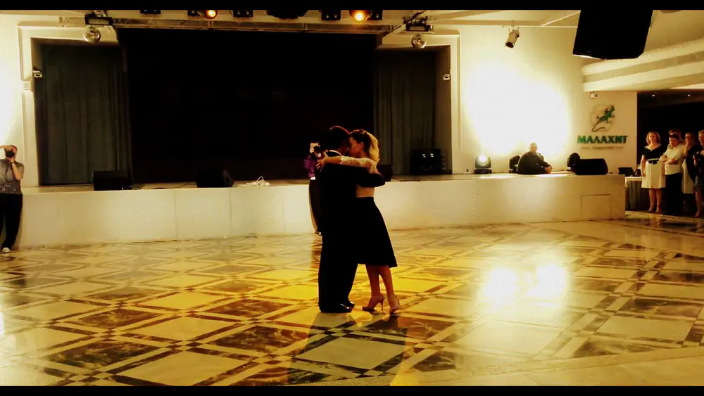 Video thumbnail for Brenno Marques & Eva Icikson - La Vida del Tango Festival 2017 (1/4)