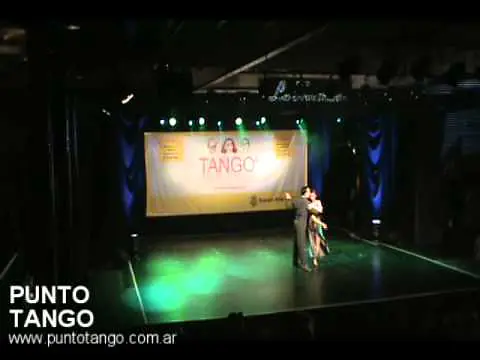Video thumbnail for Gonzalo Augusto Angeles de Soto y Nathalia Peña Muñoz. MUNDIAL DE TANGO 2010 - Tango Escenario.