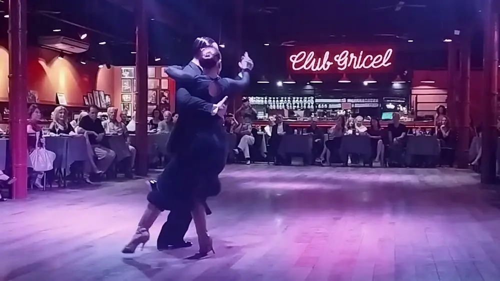 Video thumbnail for Suyay Quiroga & Jonny Carvajal - Judas -