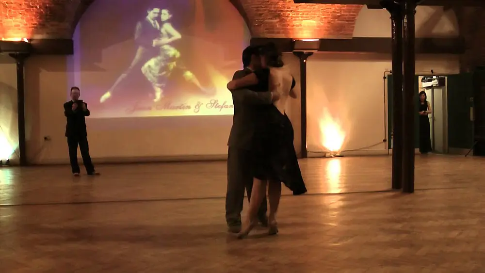 Video thumbnail for Juan Martin Carrara & Stefania Colina @ The Crypt, April 2013 - Cachirulo