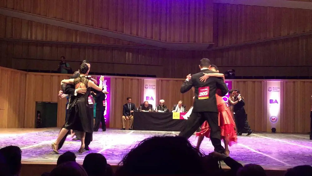 Video thumbnail for Emanuel Ledesma Y Carolina Couto"Final Categoria Milongueros Del Mundo 2016 Campionato de Tango" 2